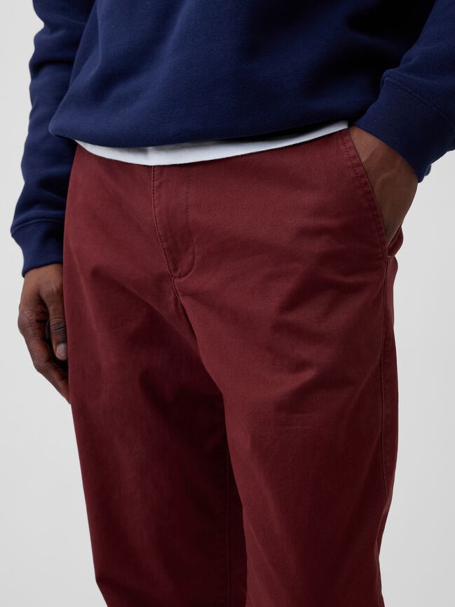 بنطلون كاكي بقصة ضيقة gap بنطلون كاكي بقصة ضيقة