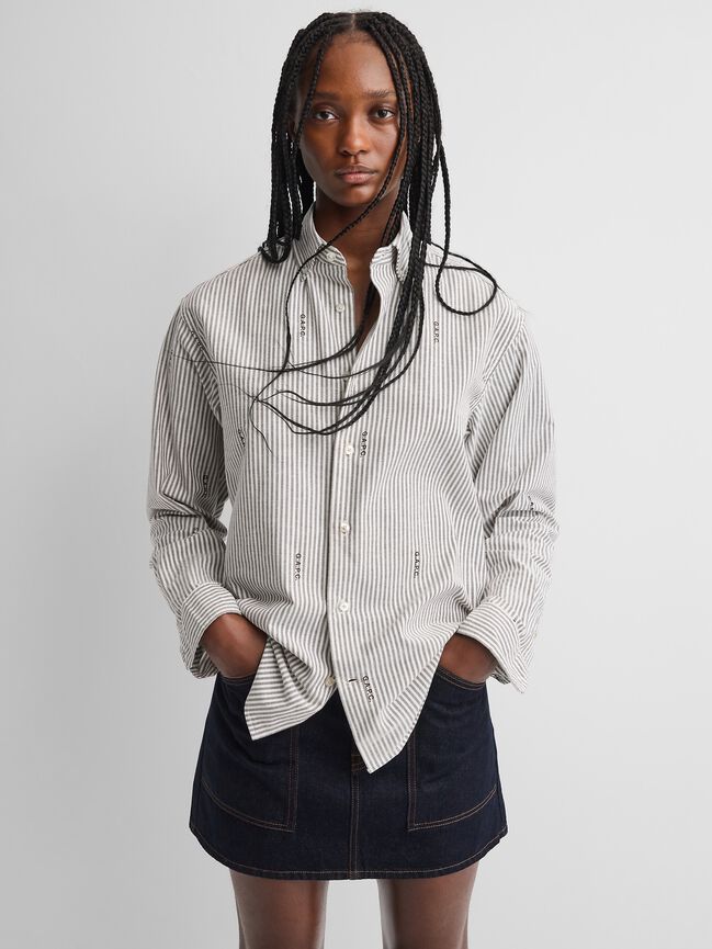 Gap × A.P.C. Relaxed Logo Oxford Shirt gap a p c relaxed logo oxford shirt