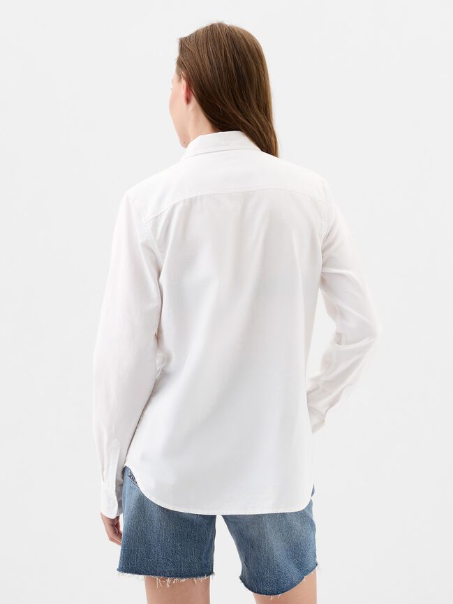 قميص أكسفورد بشعار Gap قميص أكسفورد بشعار gap