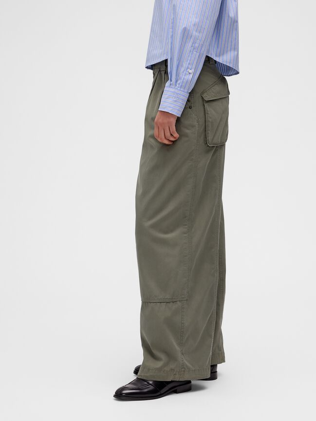 بنطال gap بنطال