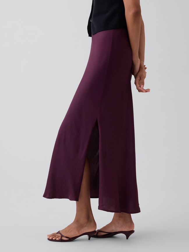 تنورة طويلة gap تنورة طويلة