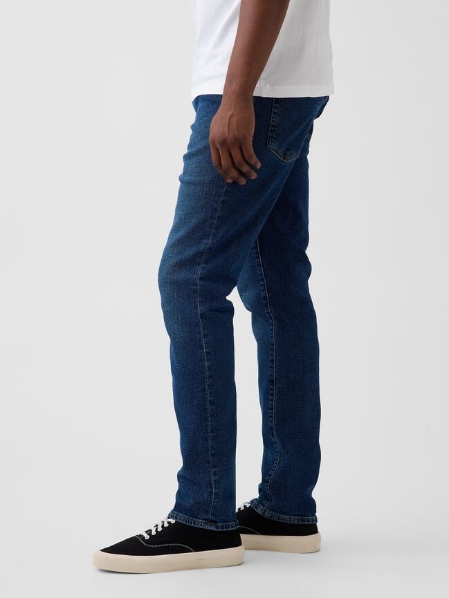 جينز بقصة ضيقة gap جينز بقصة ضيقة