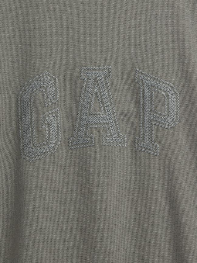 تي شيرت قصير مريح سميك بشعار Gap تي شيرت قصير مريح سميك بشعار gap
