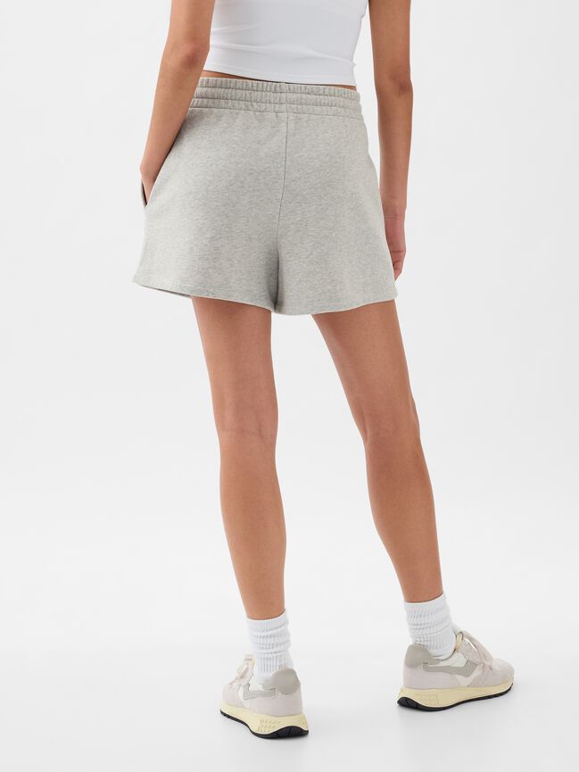 شورت بشعار Gap شورت بشعار gap