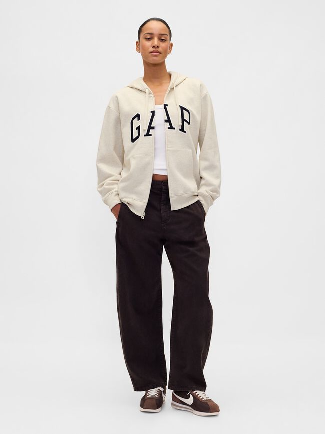 هودي مريح بسحاب بشعار Gap هودي مريح بسحاب بشعار gap