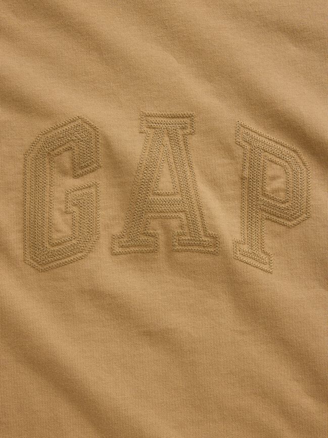 تي شيرت قصير مريح سميك بشعار Gap تي شيرت قصير مريح سميك بشعار gap