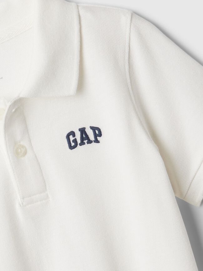 قميص بولو بيكيه babyGap بشعار قميص بولو بيكيه babygap بشعار