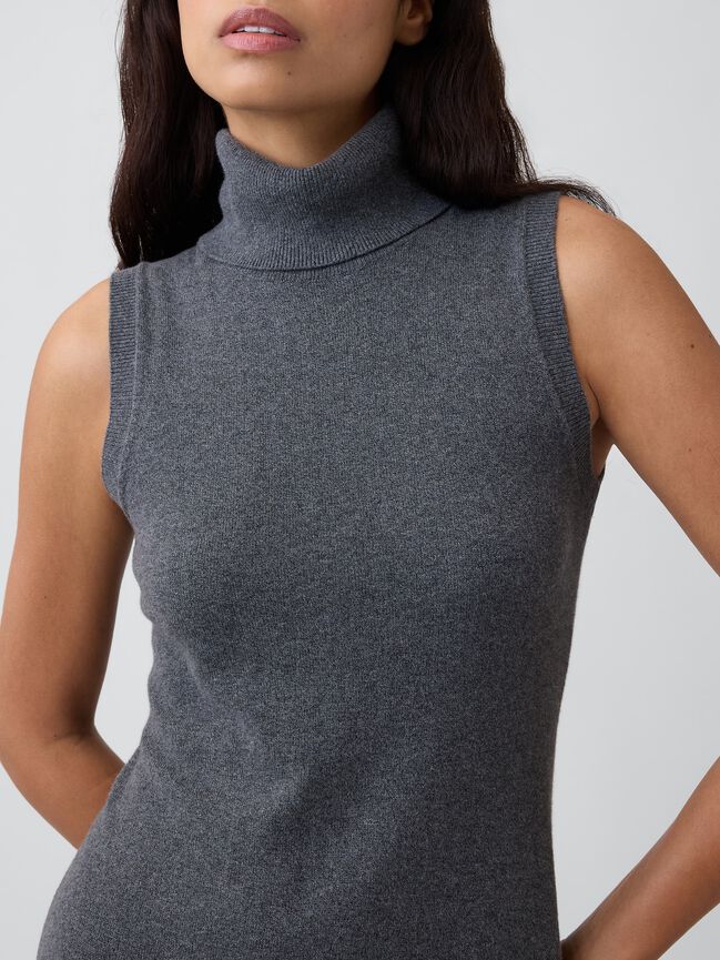 علوية أكمام قصيرة gap علوية أكمام قصيرة