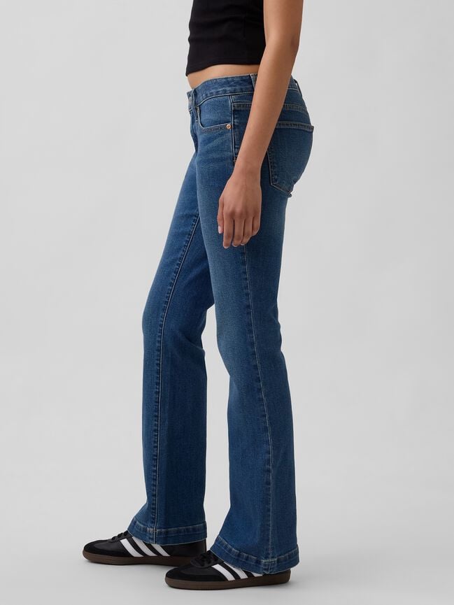 جينز طويل ونحيف بخصر منخفض gap جينز طويل ونحيف بخصر منخفض