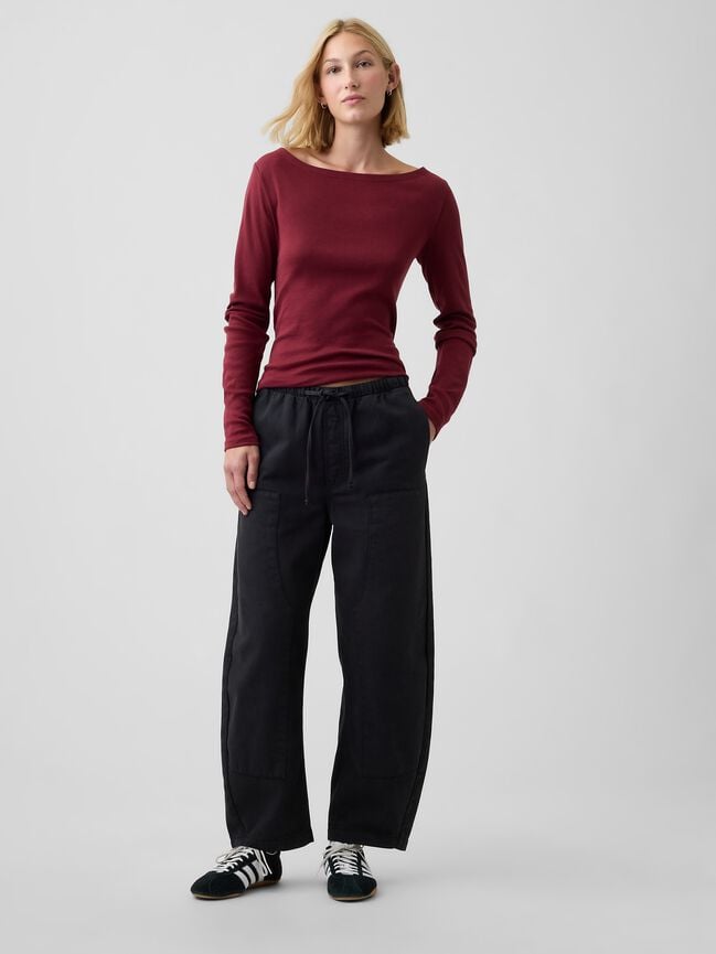 تي شيرت ياقة سبعة gap تي شيرت ياقة سبعة