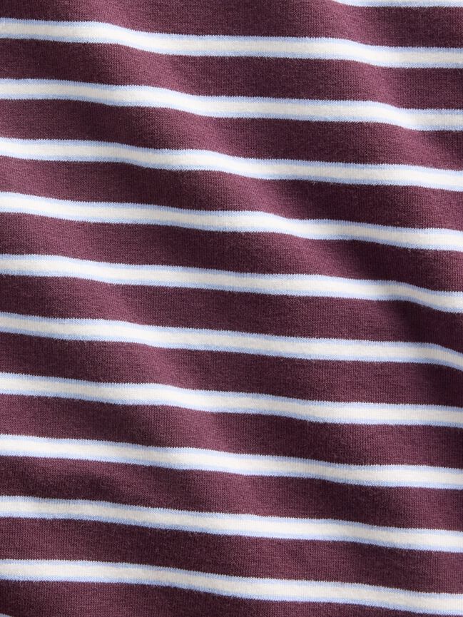 تي شيرت ياقة مدورة gap تي شيرت ياقة مدورة