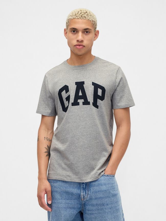 تي شيرت ناعم للاستخدام اليومي بشعار Gap (عبوة من قطعتين) تي شيرت ناعم للاستخدام اليومي بشعار gap عبوة من قطعتين