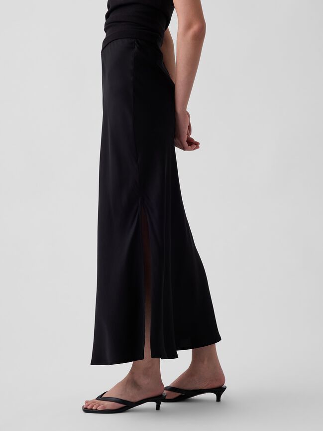 تنورة طويلة gap تنورة طويلة